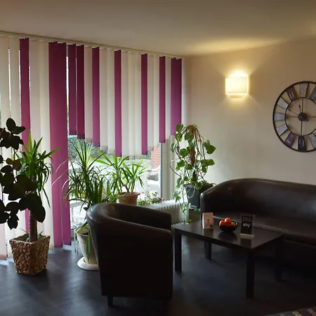 Am Markt 3* אוייטן