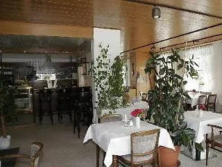 ホテル Am Markt オイテン